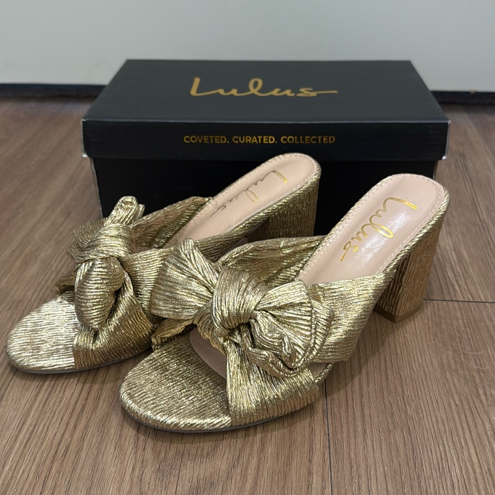 LuLus Dorothea Gold Knotted Heels